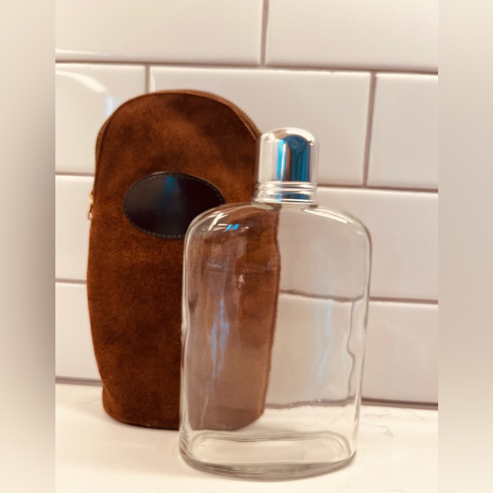 10 oz VTG Flask w/Real Hide Case & Stainless Steel Shot cap Made in England